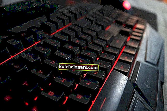 apšviestas klaviatūros vaizdas